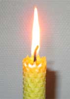 flamme-bougie-cire-abeille flamme-bougie-cire-abeille